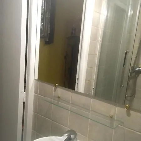 Studio Rue Lepic Apartment Paris